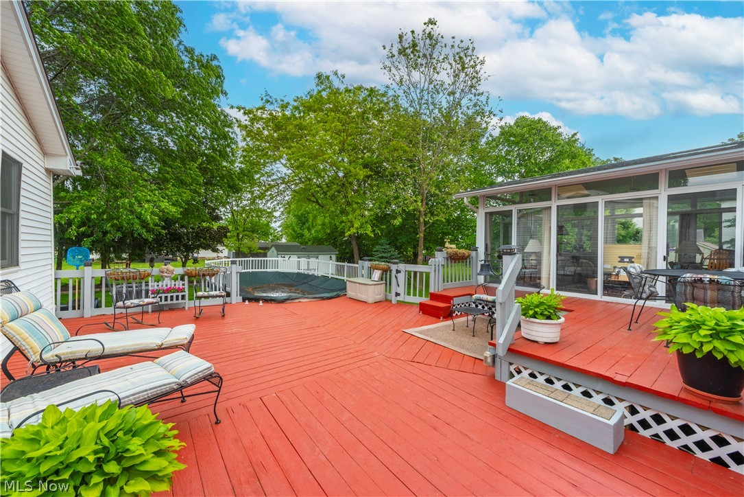 Oak Point Village - Residential