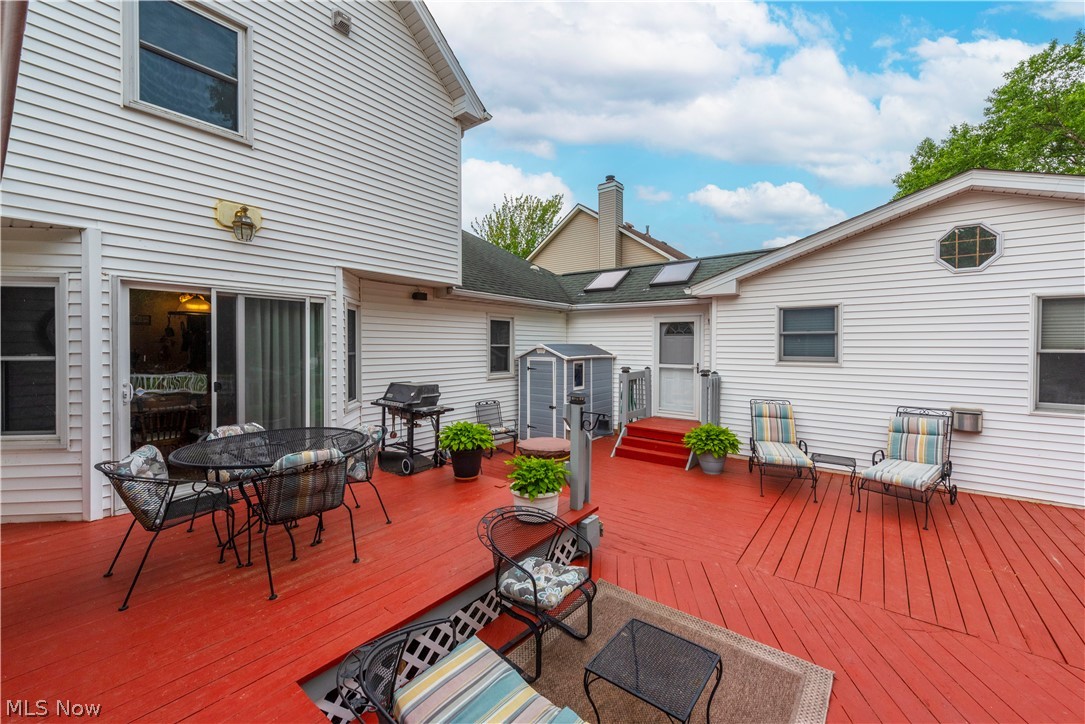 Oak Point Village - Residential