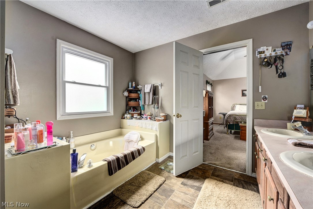 Oak Point Village - Residential