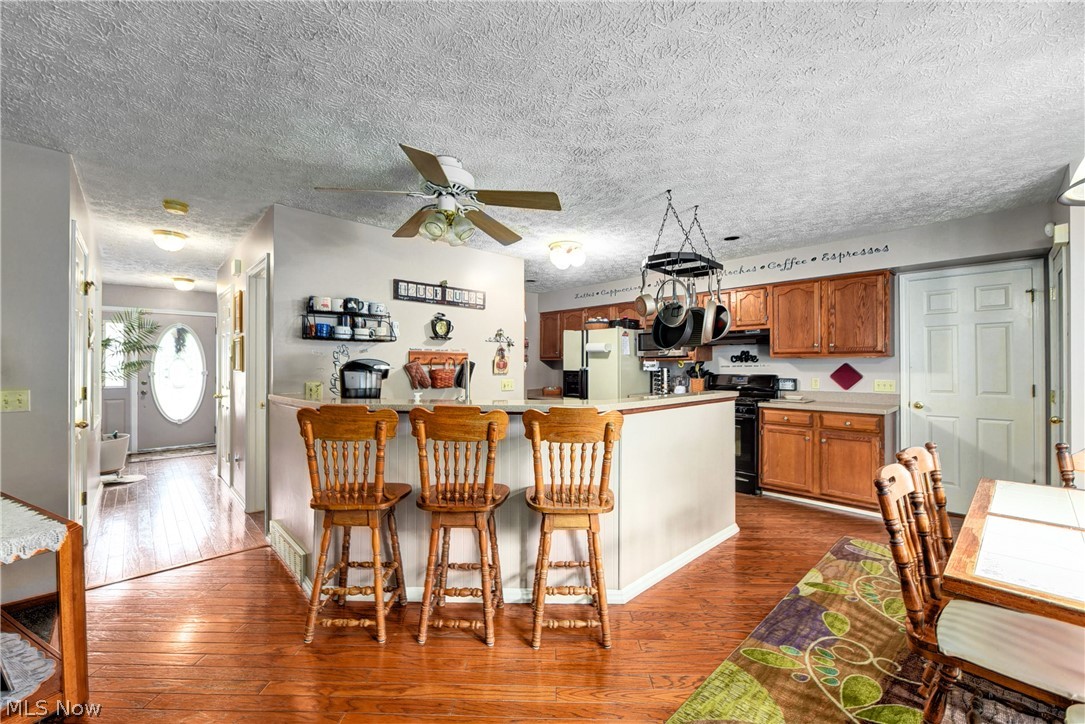 Oak Point Village - Residential