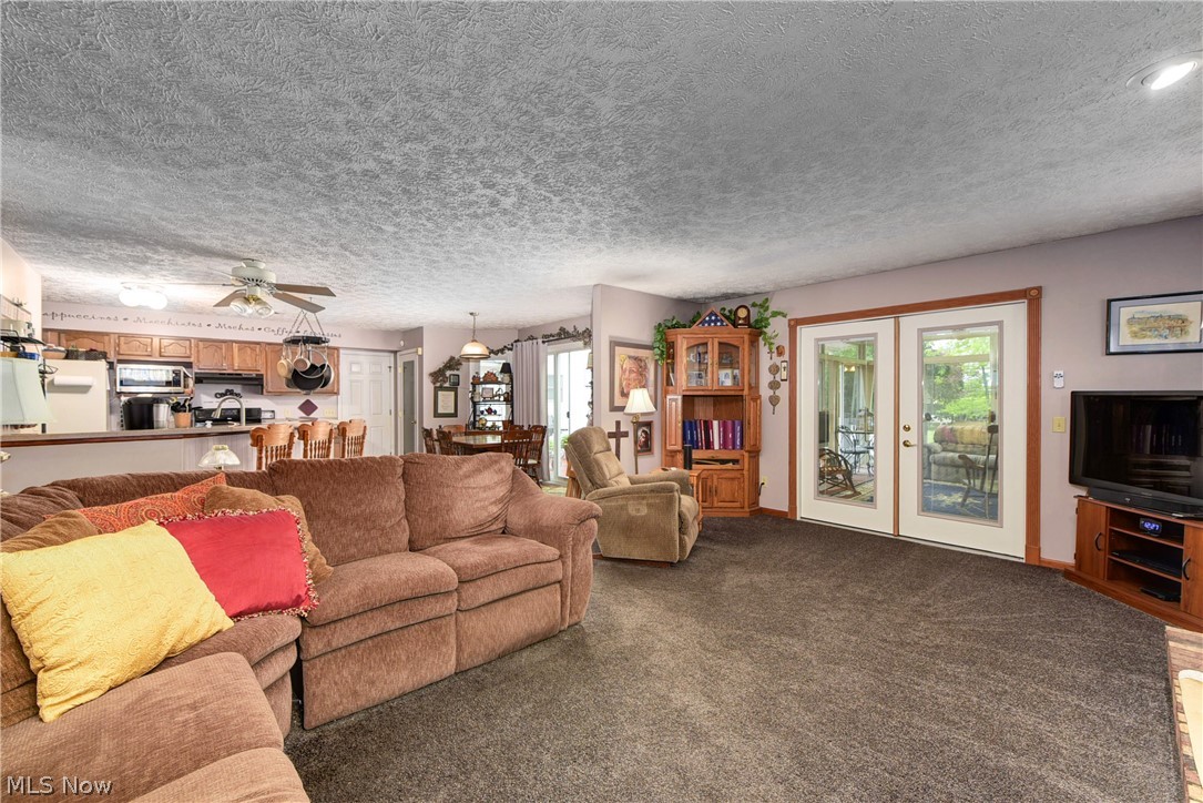 Oak Point Village - Residential