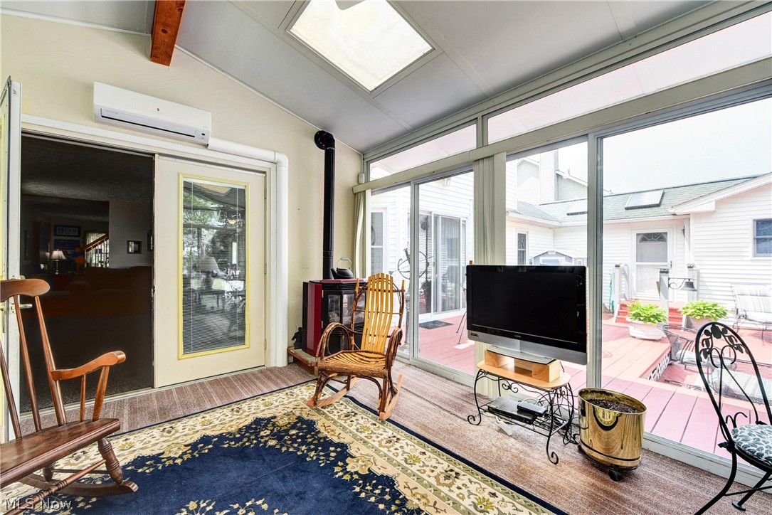 Oak Point Village - Residential