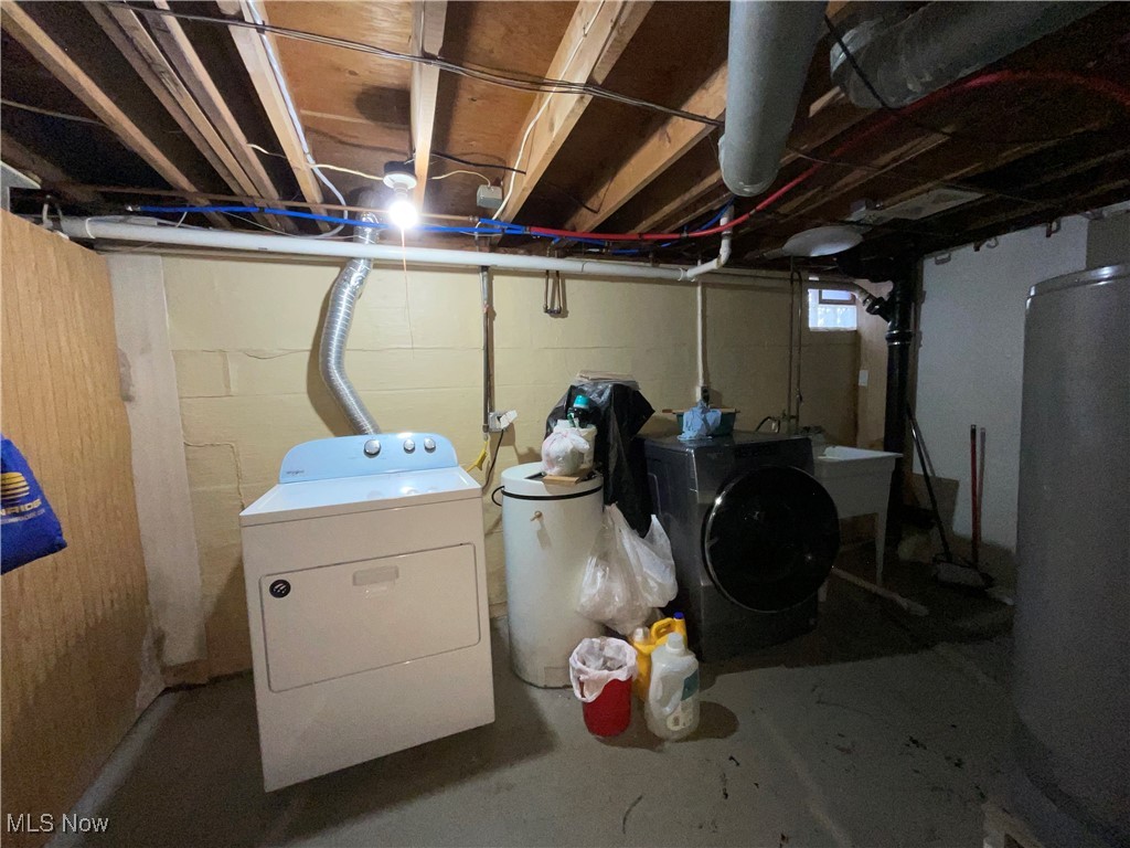 Axiotis - Residential