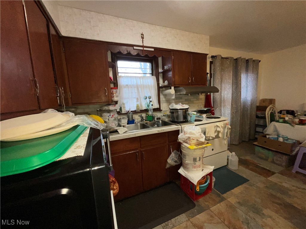 Axiotis - Residential