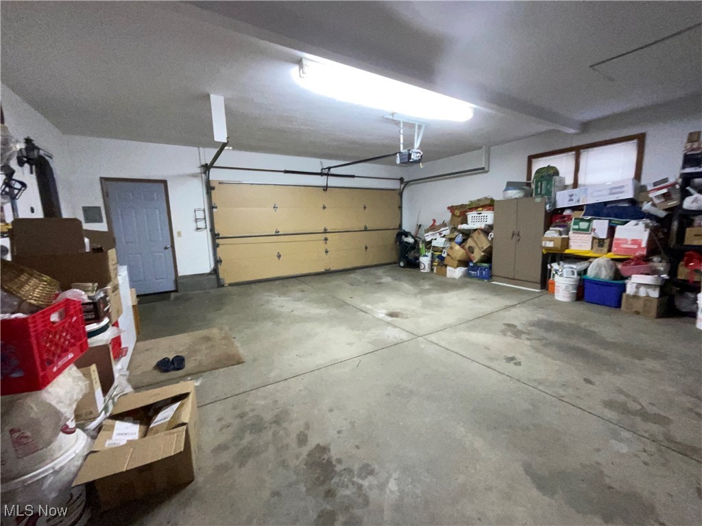 Axiotis - Residential