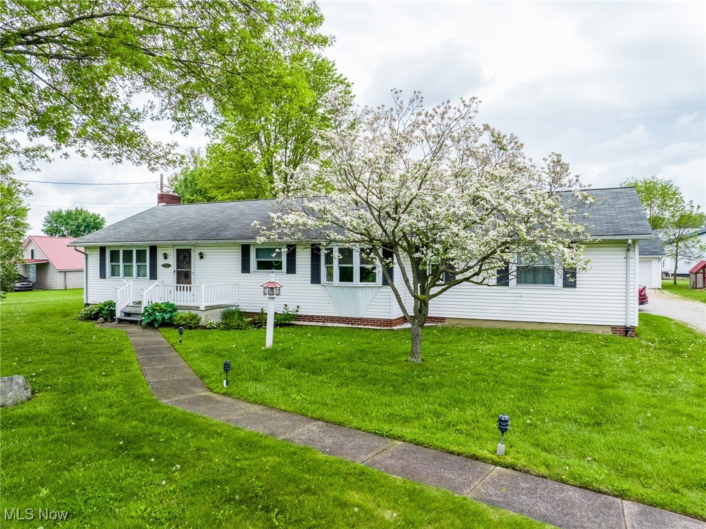 122 N Carr Road, Orrville, Ohio image 2