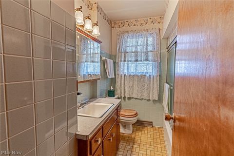 Tiny photo for 2306 Cherry Hill Avenue, Youngstown, OH 44509 (MLS # 5189869)