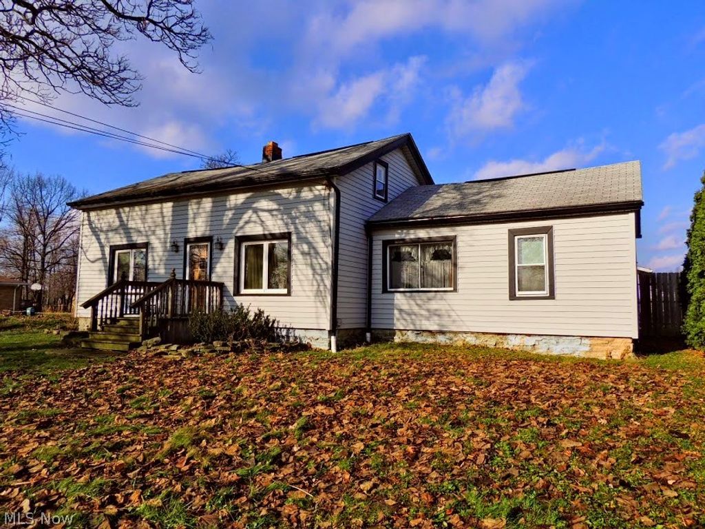Photo of 23781 Columbus Road, Bedford Heights, OH 44146 (MLS # 5211934)
