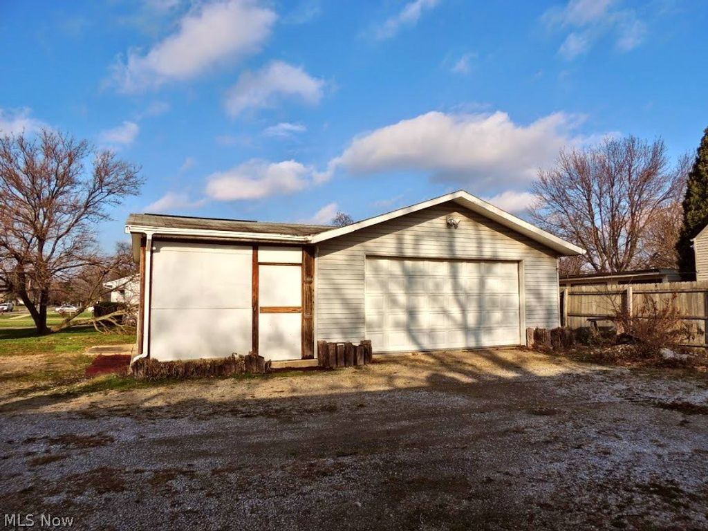Photo of 23781 Columbus Road, Bedford Heights, OH 44146 (MLS # 5211934)