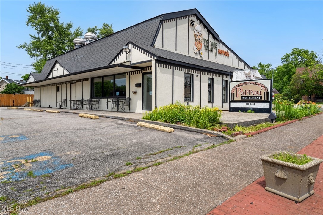 8320 Snow Road