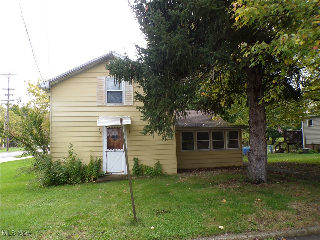 483 Simler Street, Hubbard, Ohio image 1