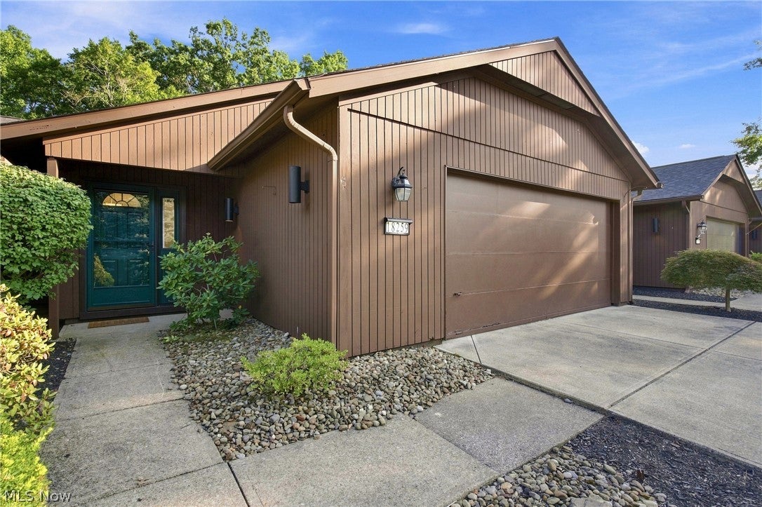 18259 Glencreek Lane