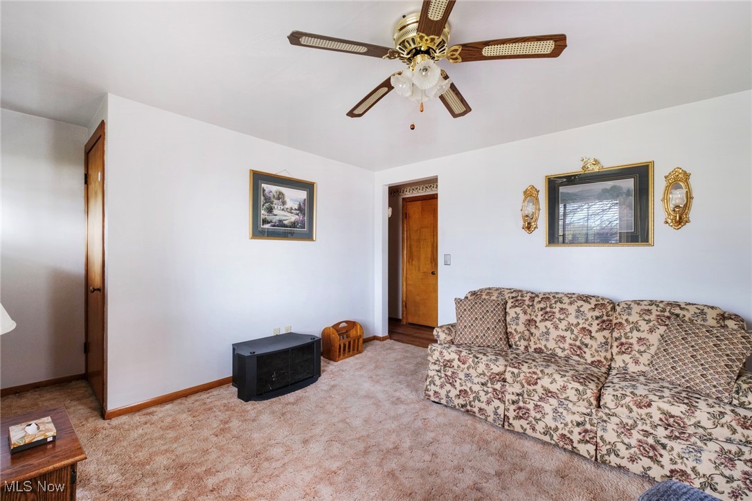 242 Roosevelt Avenue, Salem, Ohio image 8