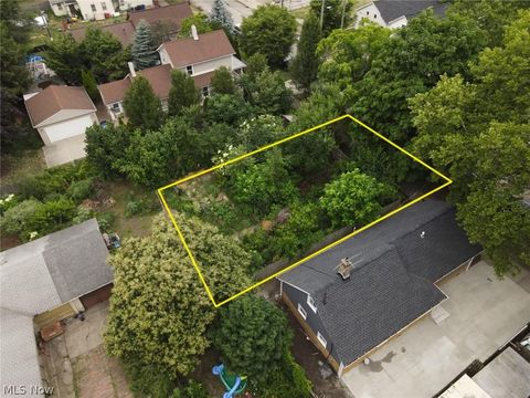 Tiny photo for W 30th Street, Cleveland, OH 44113 (MLS # 5202590)