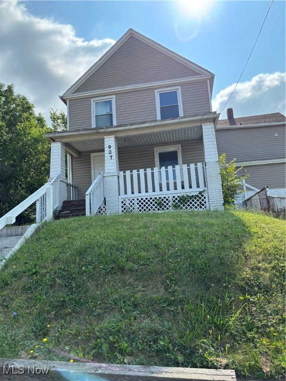 Great investment property in the Heart of Akron. 4 one bedrooms unit with 4Baths and one 4 bedroom house attached. Need TLC interior work. Newer Vinyl Siding, Windows and Roof. Fixer upper for smart investor. Minutes away from Downtown Akron, University of Akron and Expressway. 5 electric boxes. Owner pays Water and Gas. Great curb appeal with big extra lot. Call for your private showing today!!!!