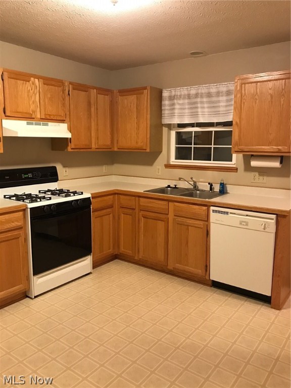 Walker Britton - Residential Lease