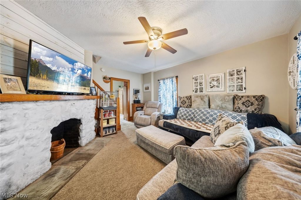 Photo of 431 Myrtle Street, Ravenna, OH 44266 (MLS # 5194907)