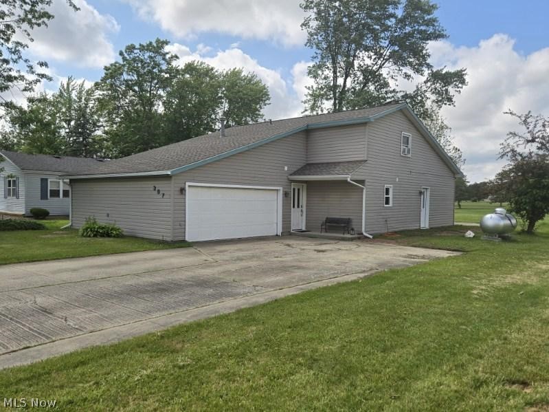 387 Stable Drive
