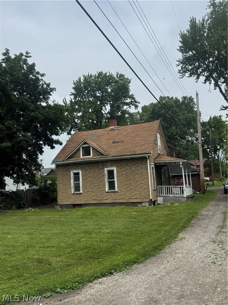 Photo of 441 Garwood Street, Alliance, OH 44601 (MLS # 5223300)