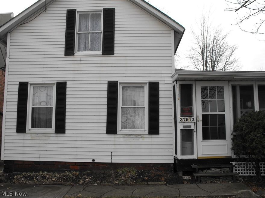 Great Location for accountants, attorneys etc... Possible 5-8 parking spaces behind building.