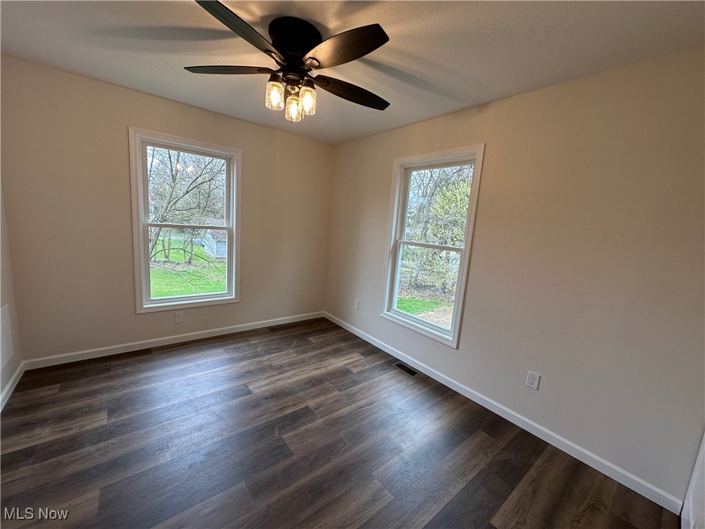 738 Mineral Springs Avenue, Youngstown, Ohio image 17