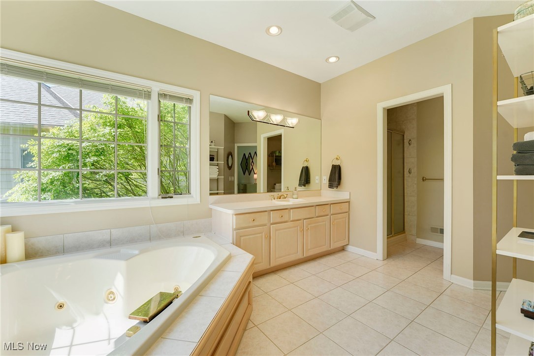 197 Raleigh Court, Aurora, Ohio image 21