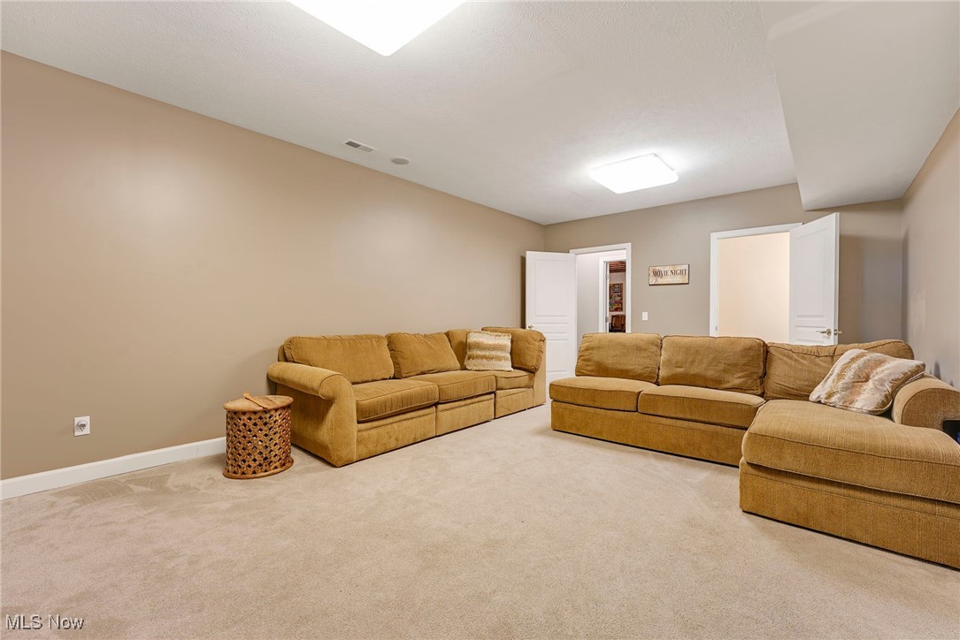 197 Raleigh Court, Aurora, Ohio image 28