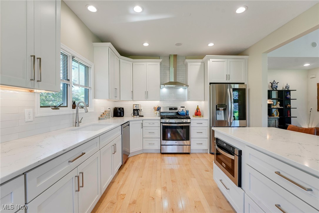197 Raleigh Court, Aurora, Ohio image 13