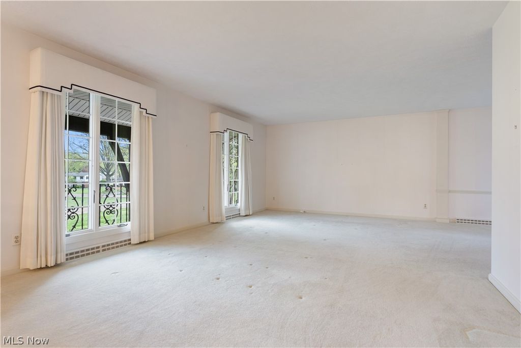 Photo of 2240 Devonshire Drive NW, Canton, OH 44708 (MLS # 5189341)