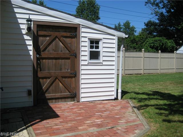 E H Hermie's Proposed - Residential Lease