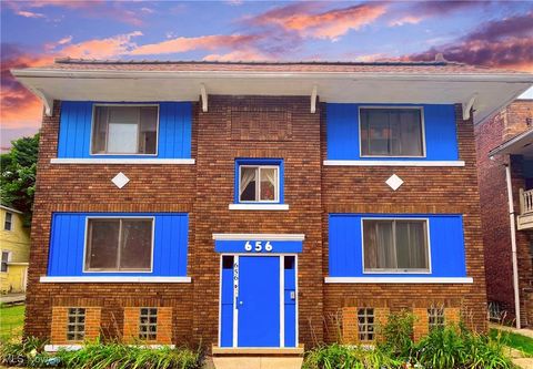 656 E 106th Street Cleveland OH 44108