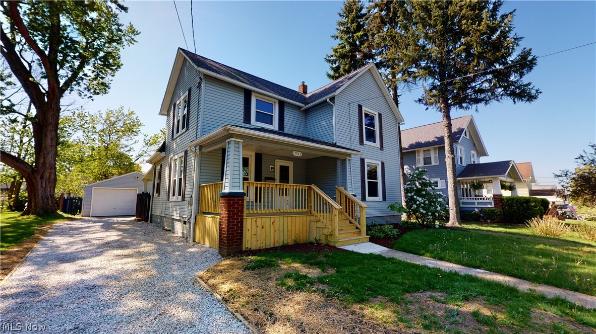 Newly remodeled home. Updates include Kitchen with granite countertop, New bathroom, new flooring, drywall and paint throughout.
New Front Porch, etc...