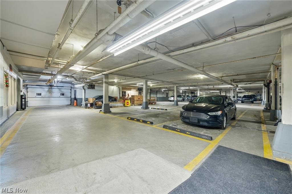 Diplomat Condo - Residential