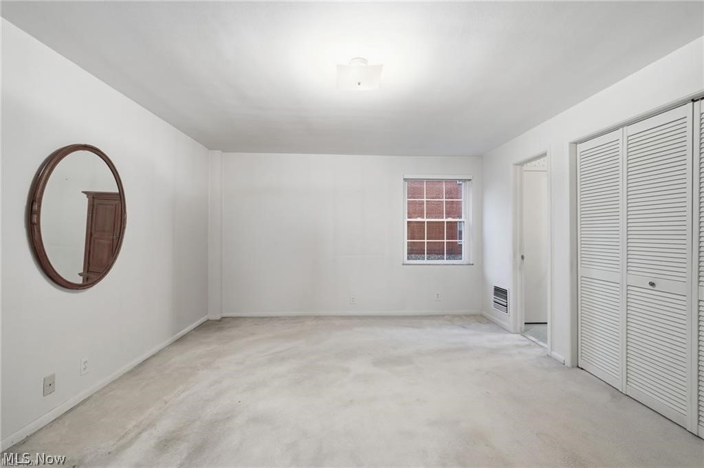 Diplomat Condo - Residential