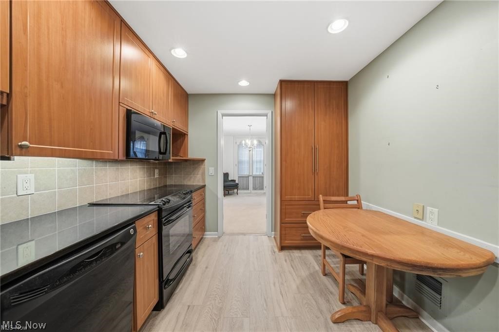 Diplomat Condo - Residential