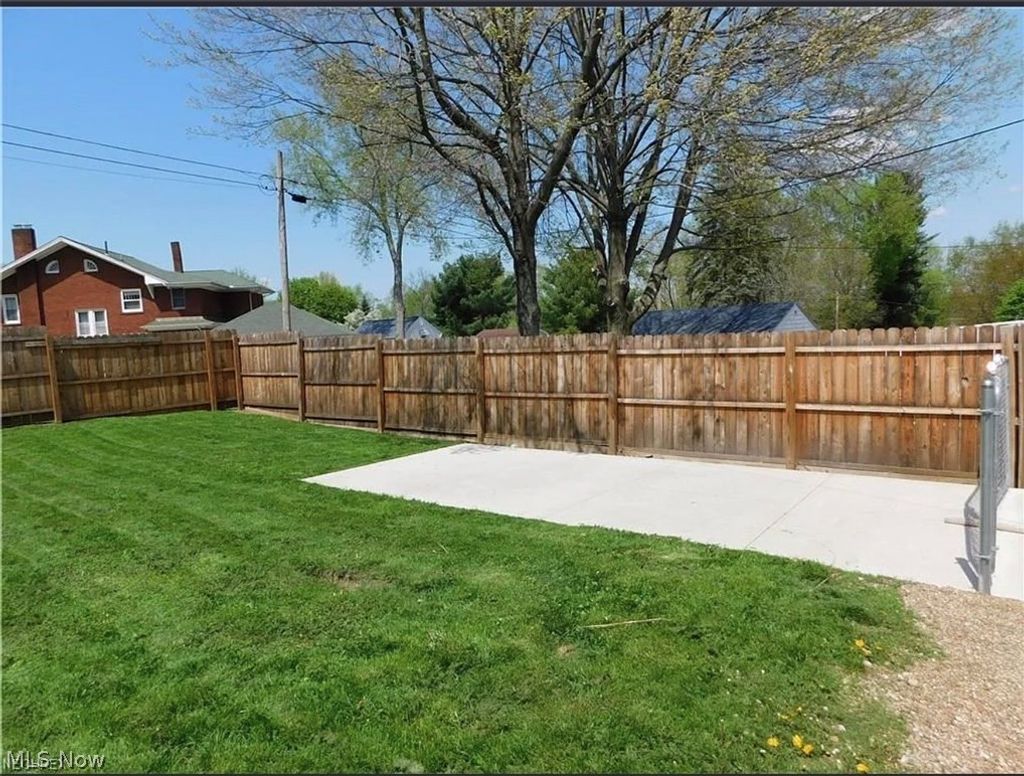 Photo of 448 Cherry Street W, Canal Fulton, OH 44614 (MLS # 5210162)