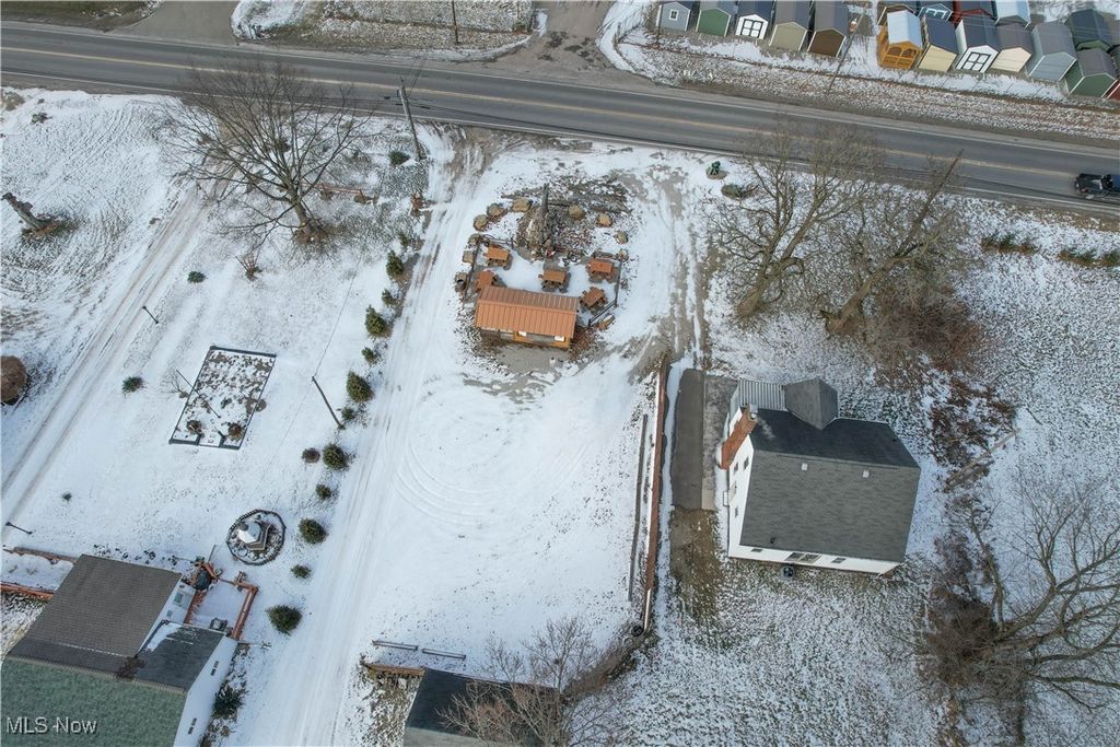 Photo of 8216 Navarre Road SW, Massillon, OH 44662 (MLS # 5183300)