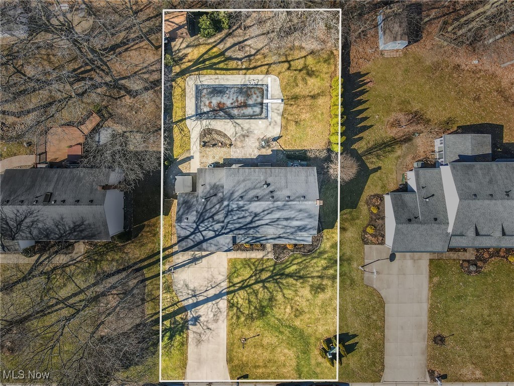 4100 Meadow Wood Lane, Uniontown, Ohio image 45