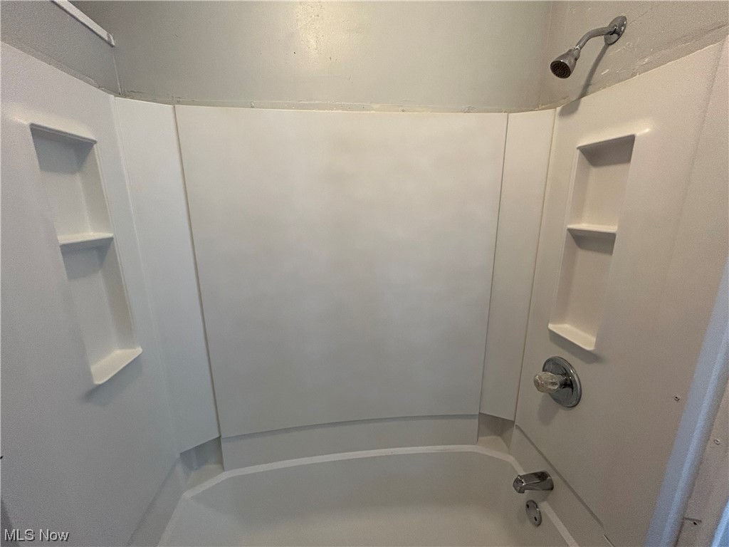 Hoyt - Residential Lease