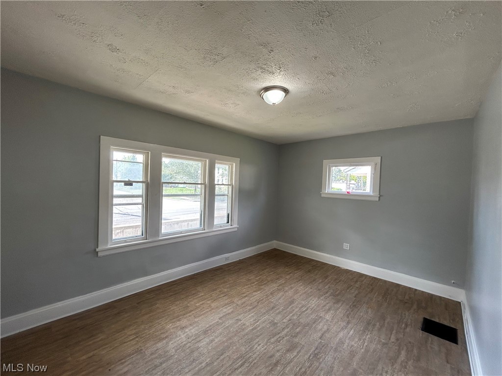 Hoyt - Residential Lease