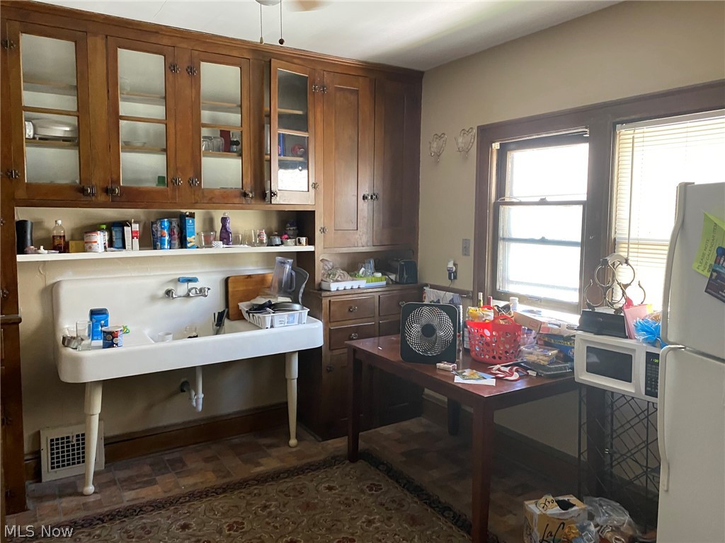 S R Palmers Homeland - Residential Income