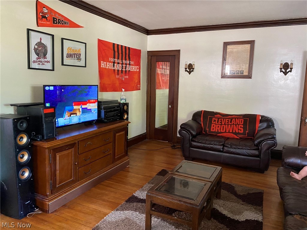 S R Palmers Homeland - Residential Income