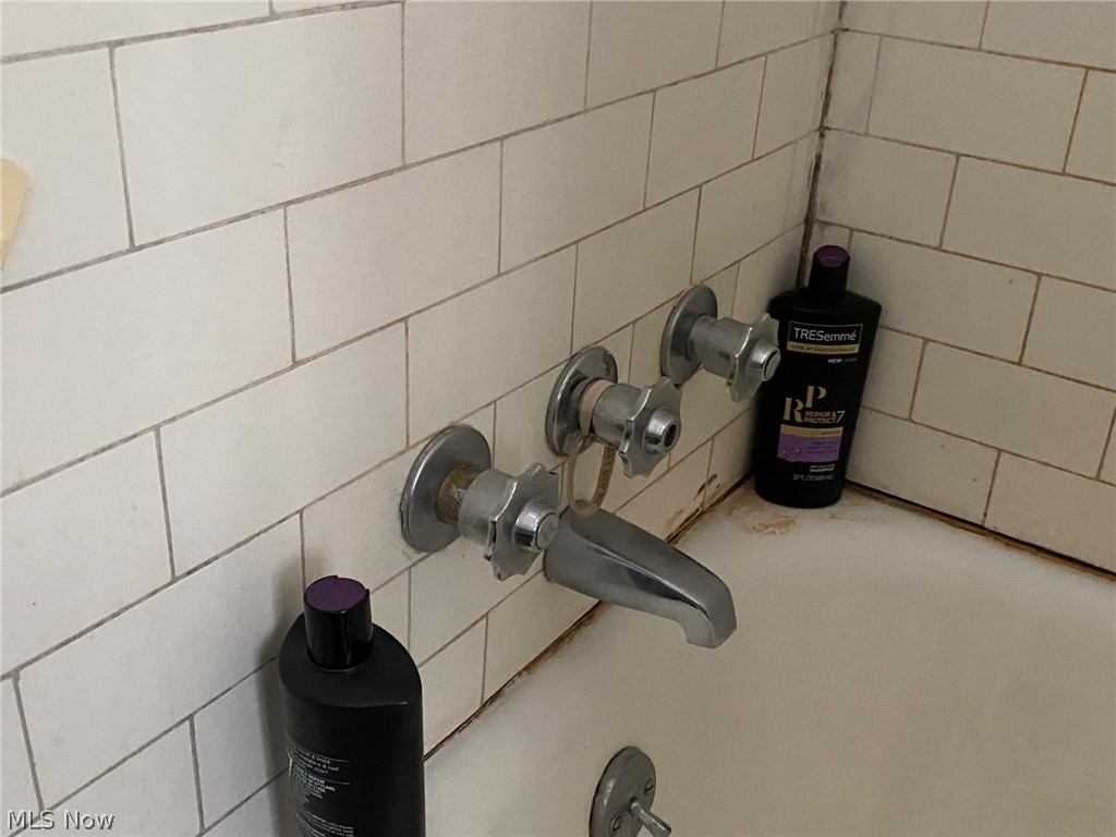 S R Palmers Homeland - Residential Income