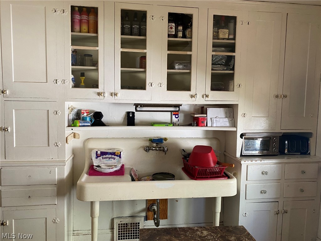 S R Palmers Homeland - Residential Income