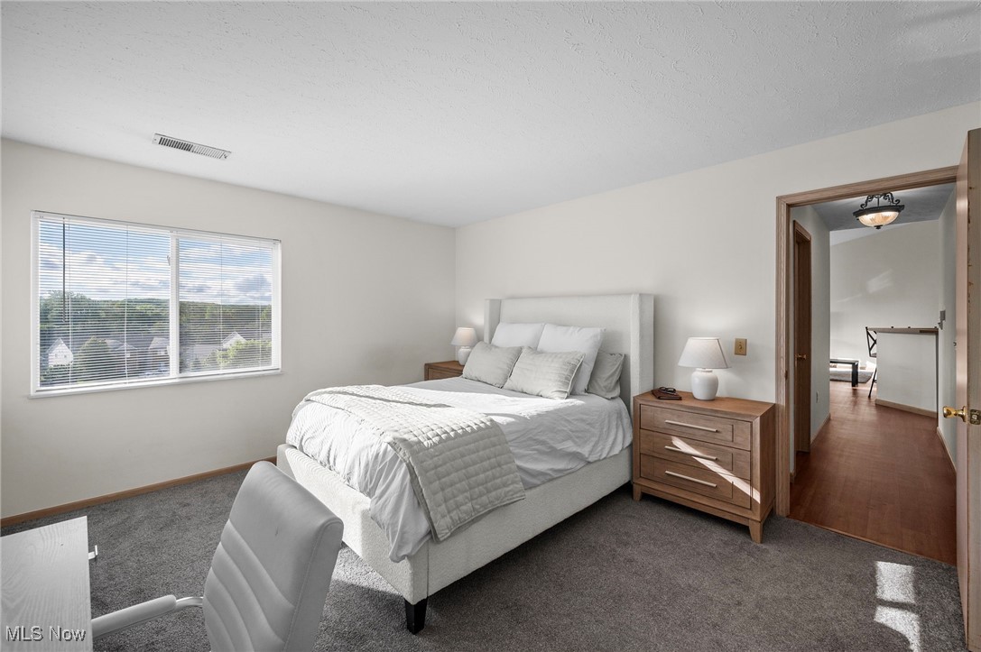 Brookledge Commons Condos - Residential