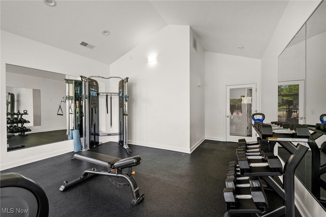 Brookledge Commons Condos - Residential