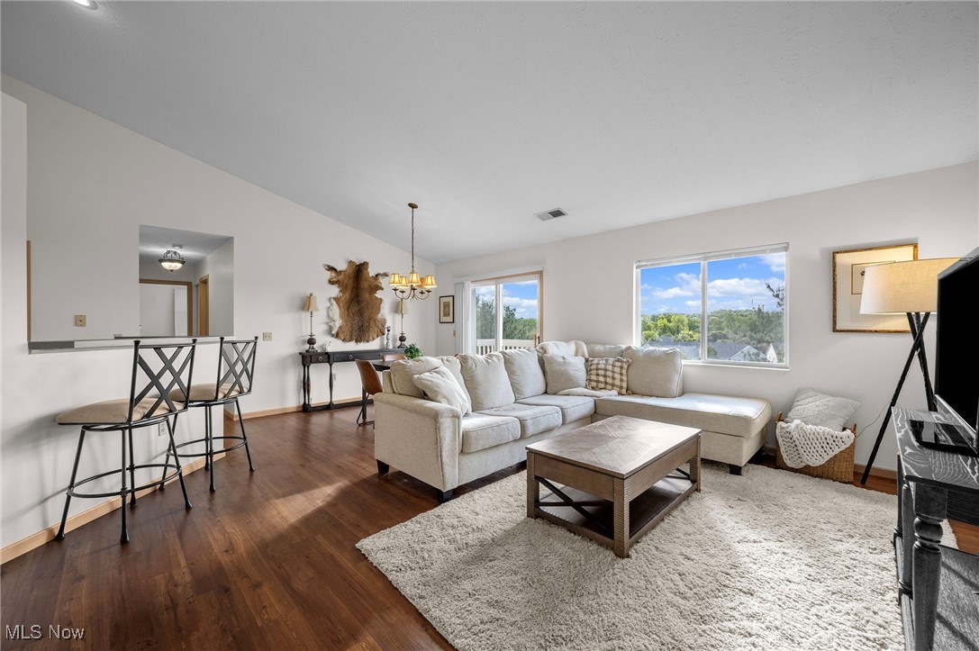 Brookledge Commons Condos - Residential