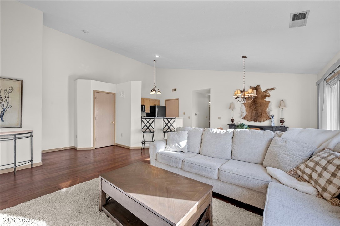 Brookledge Commons Condos - Residential