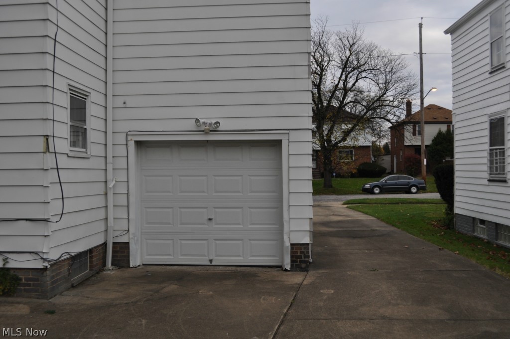 Shaker Lee - Residential