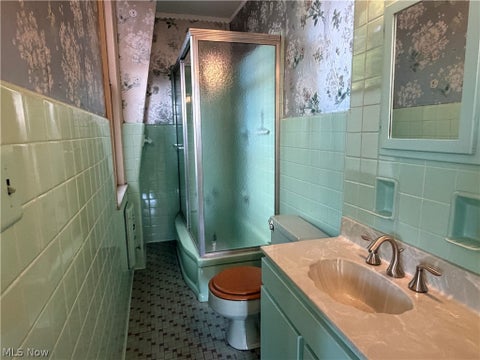 Tiny photo for 904 Juliana Street, Parkersburg, WV 26101 (MLS # 5236775)